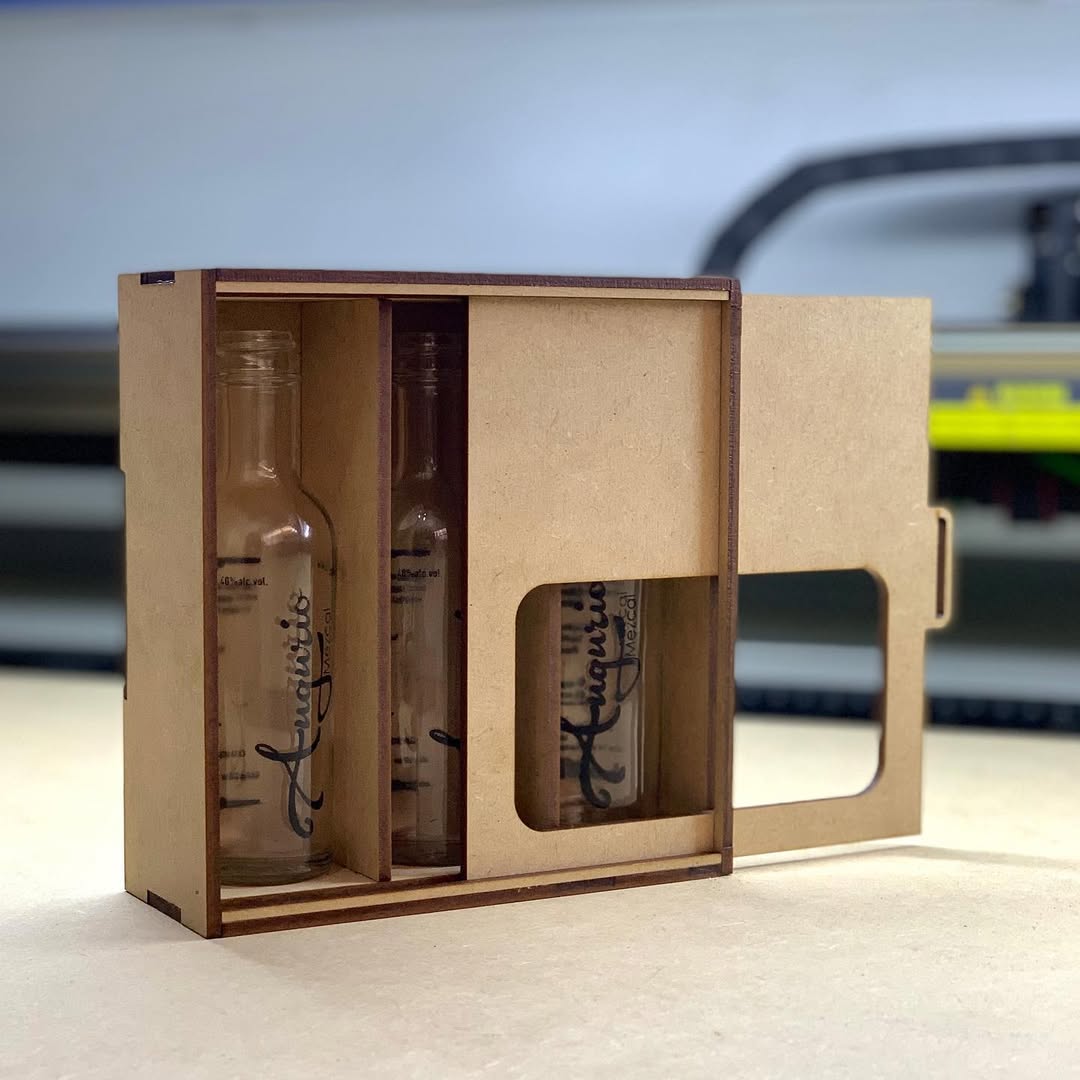 Trabajo corte láser GRAFIMEGA 2